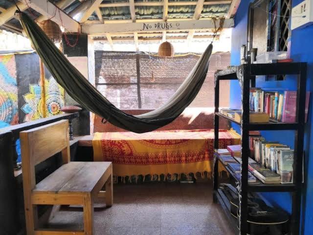 Hippie Hostel Or Goamazing Hostel Анджуна Екстериор снимка