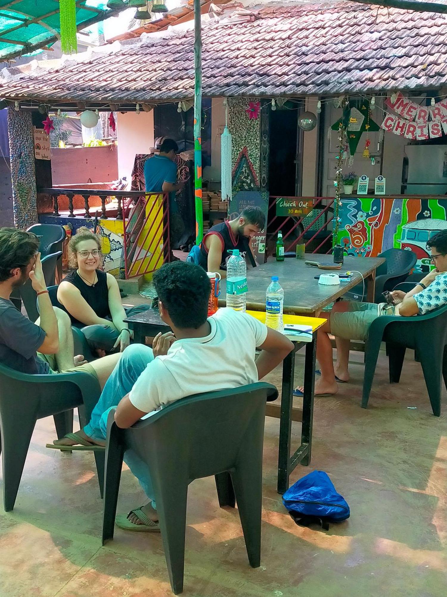 Hippie Hostel Or Goamazing Hostel Анджуна Екстериор снимка