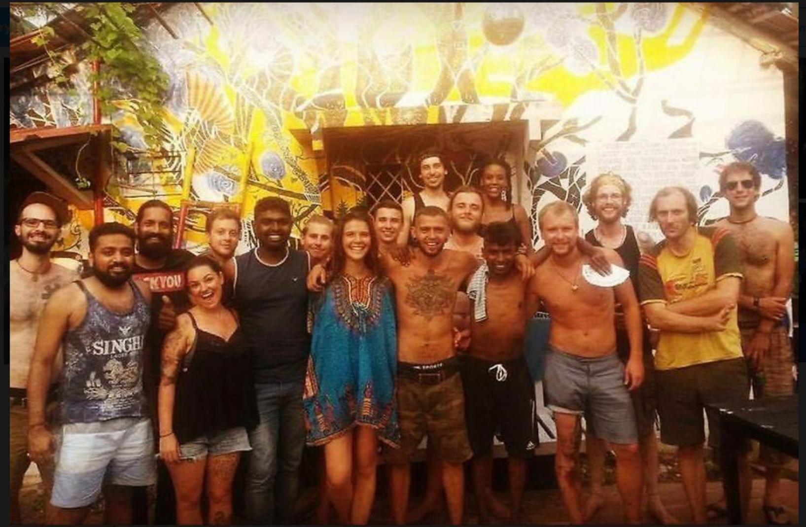 Hippie Hostel Or Goamazing Hostel Анджуна Екстериор снимка